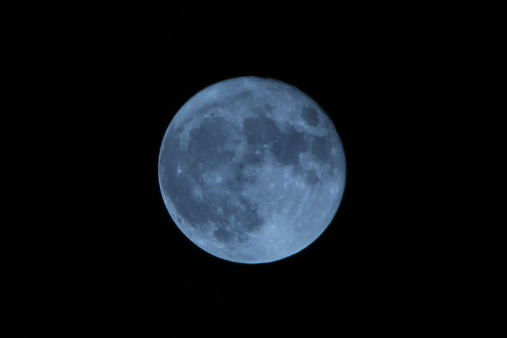 super-moon-over-evanston-img_8108